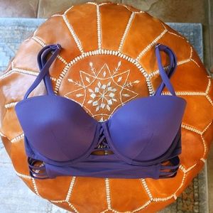 VS Long Line Swim Top